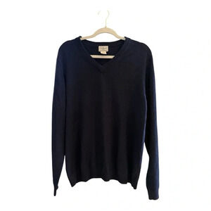 L.L. Bean Men’s Navy 100% Merino Wool V-Neck Sweater Size Large